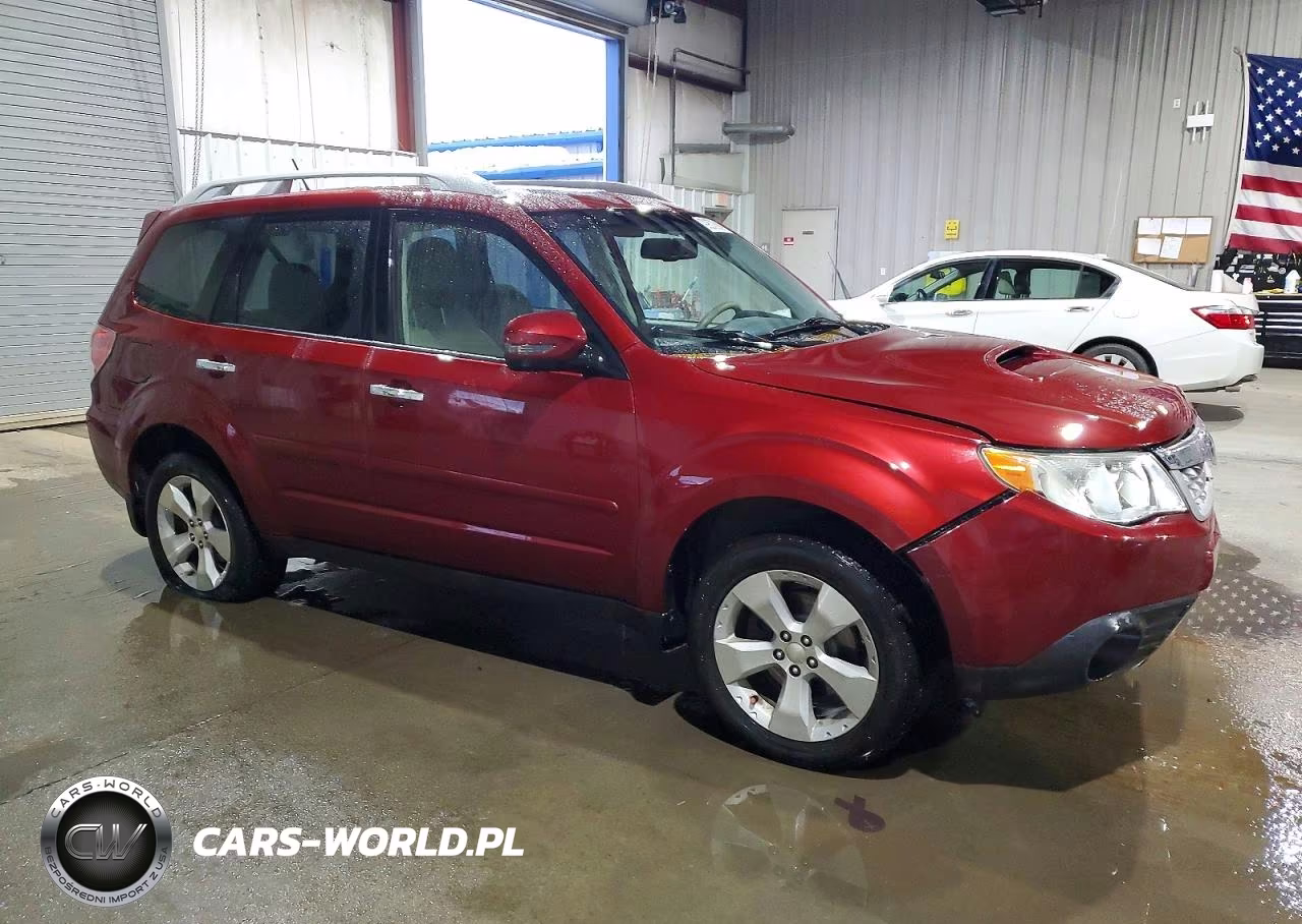 2012 Subaru Forester Touring VIN:JF2SHGGC3CH433717 - 4