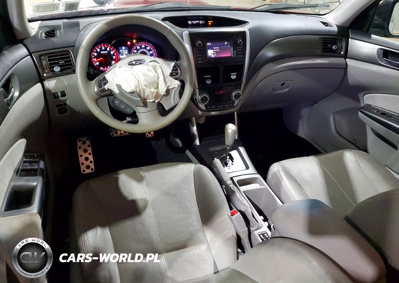 2012 Subaru Forester Touring VIN:JF2SHGGC3CH433717 - 8
