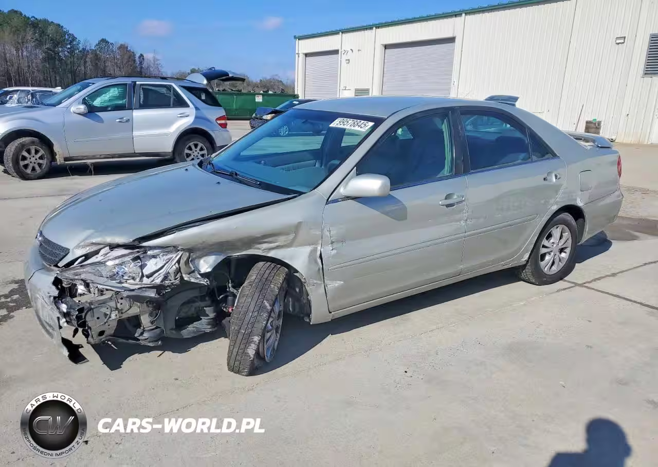 2004 Toyota Camry Le