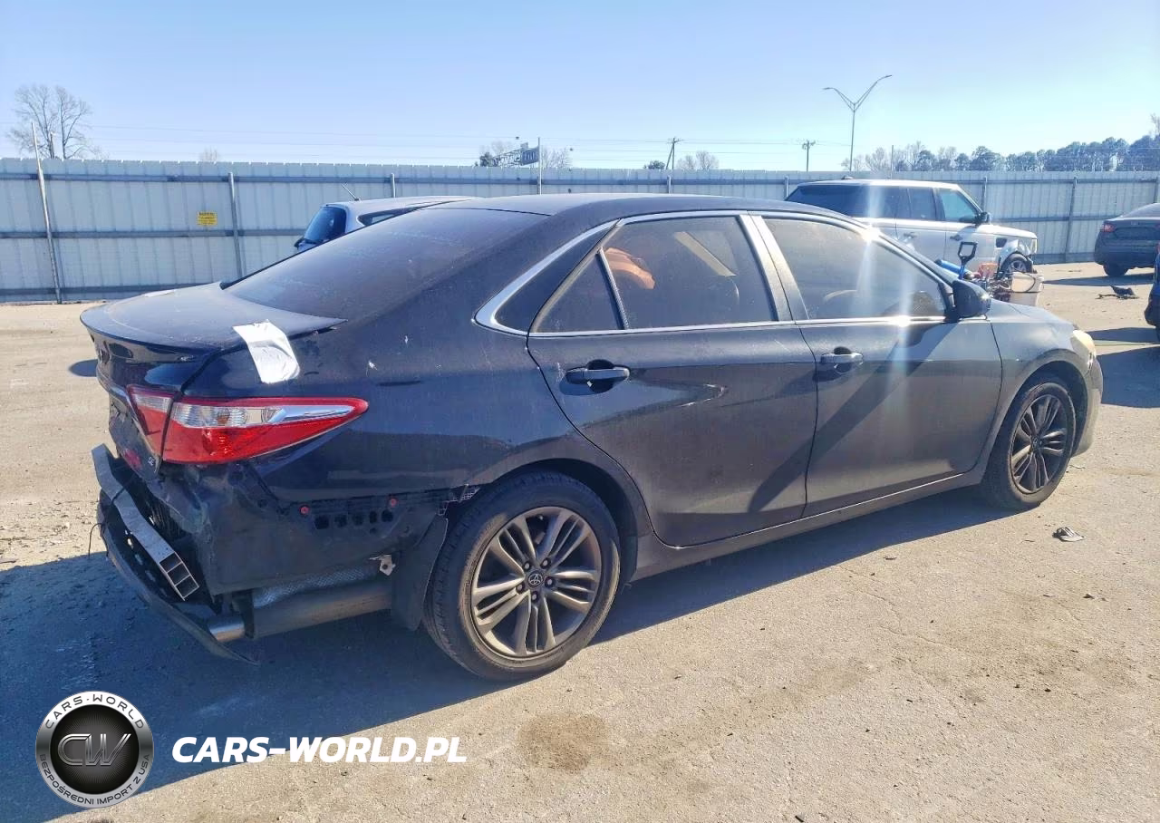 2016 Toyota Camry Le VIN:4T1BF1FK4GU241418 - 3