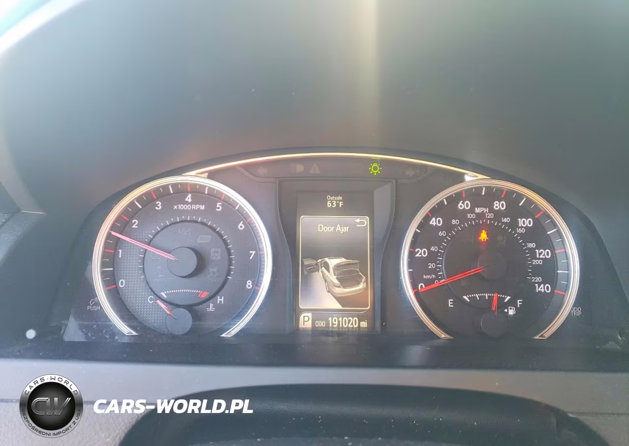 2016 Toyota Camry Le VIN:4T1BF1FK4GU241418 - 9