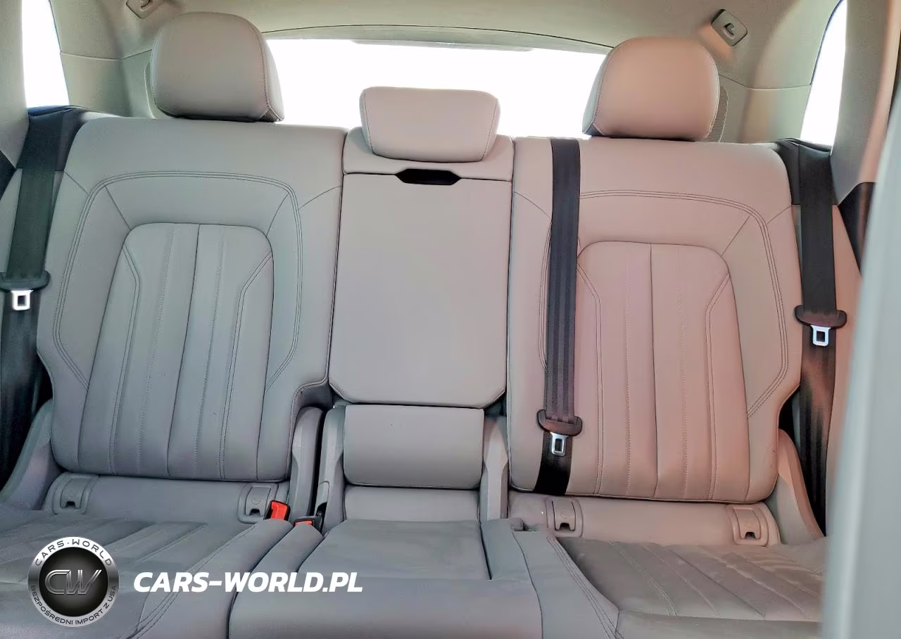 2023 Audi Q5 Premium Plus 40 VIN:WA1BBAFY1P2126172 - 10