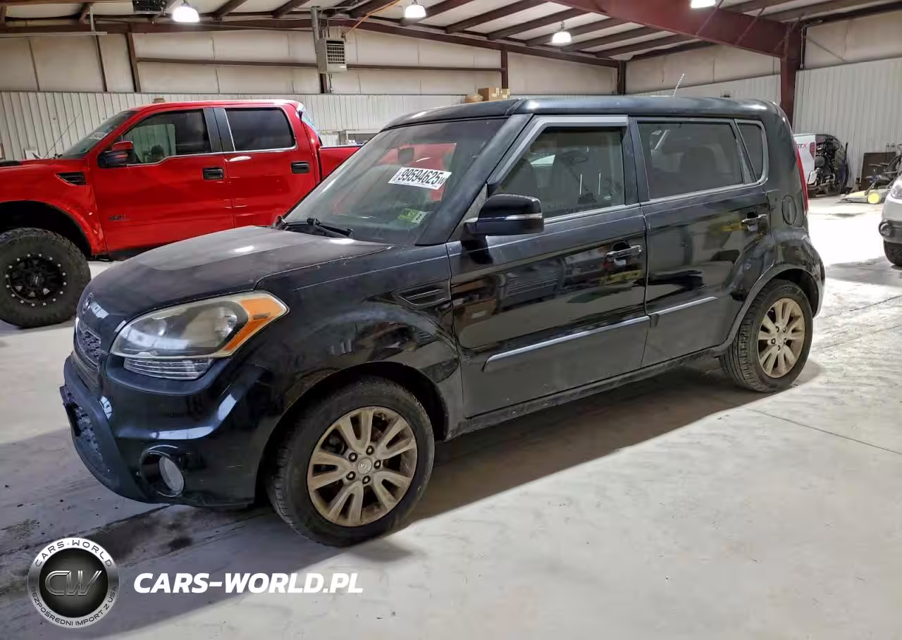 2013 Kia Soul +