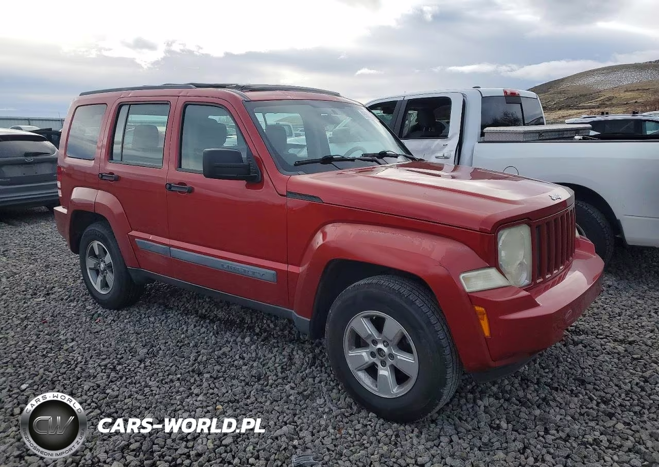 2008 Jeep Liberty Sport VIN:1J8GP28K18W203766 - 4