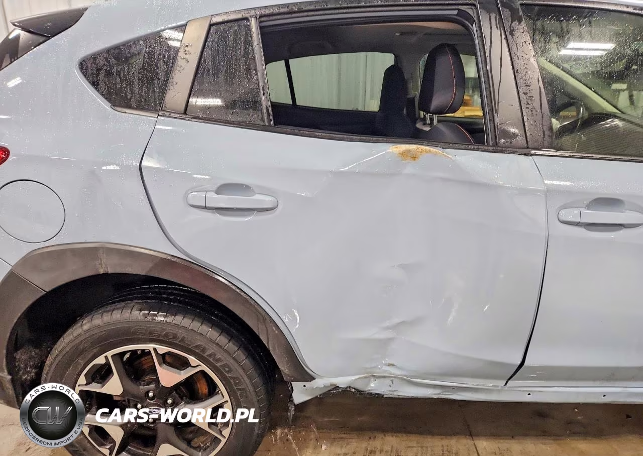 2019 Subaru Crosstrek Premium VIN:JF2GTADC2K8356813 - 11