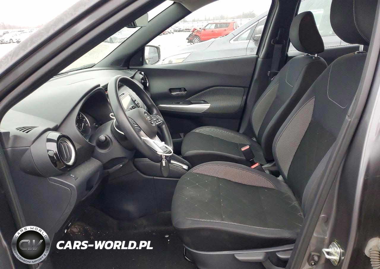 2019 Nissan Kicks S VIN:3N1CP5CU0KL503332 - 7