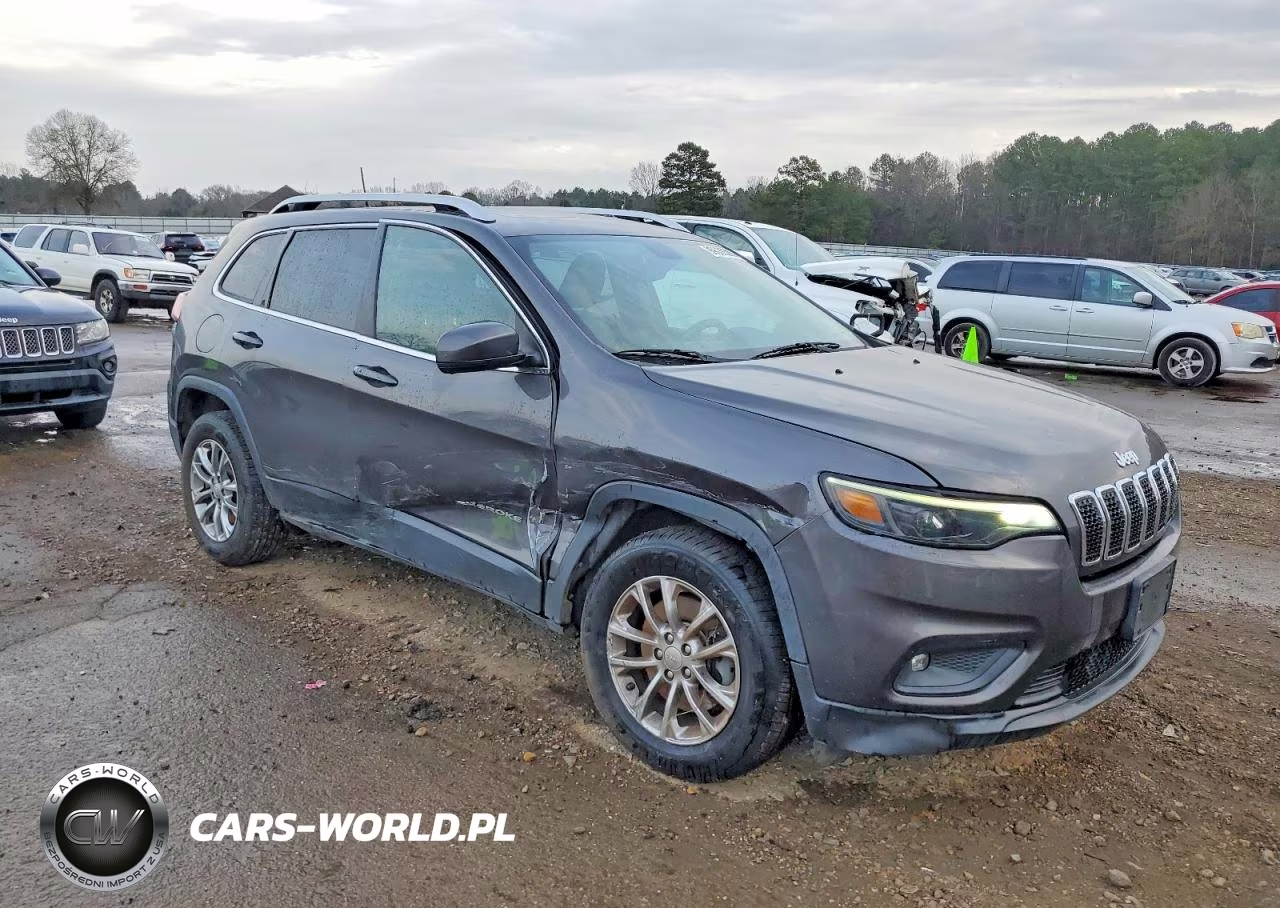 2019 Jeep Cherokee Latitude Plus VIN:1C4PJMLB2KD126145 - 4
