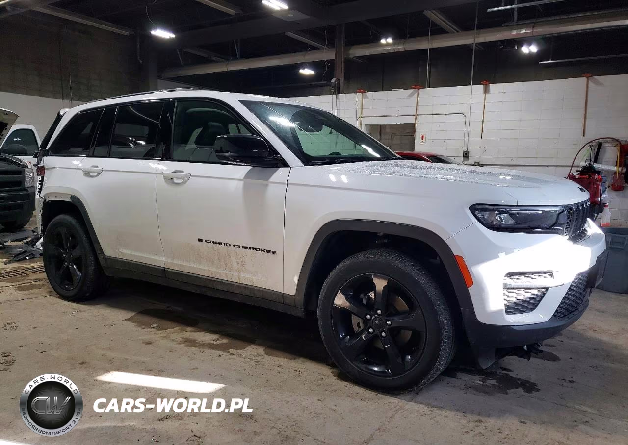 2024 Jeep Grand Cherokee Laredo VIN:1C4RJHAG0RC135408 - 4