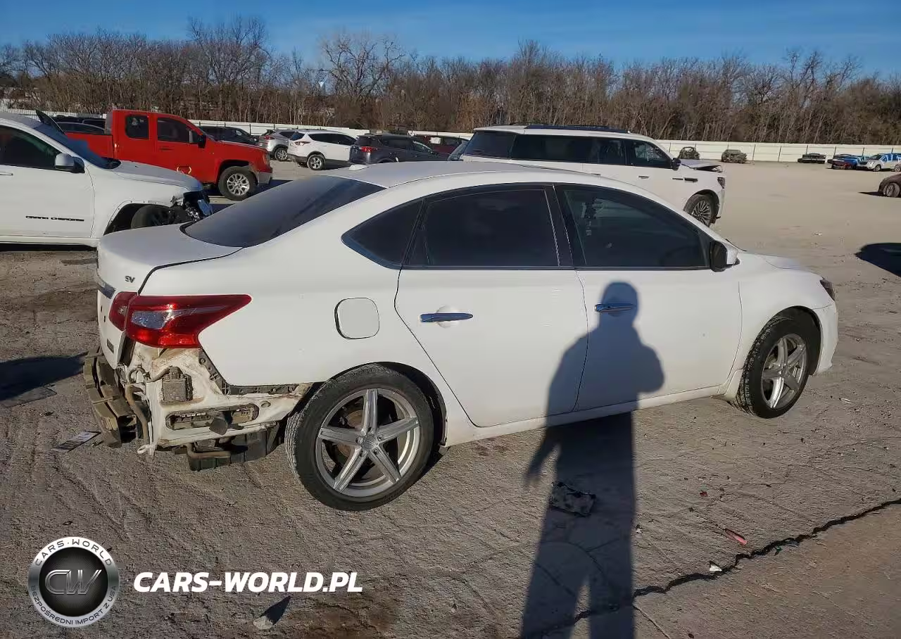 2019 Nissan Sentra S VIN:3N1AB7AP5KY220930 - 3