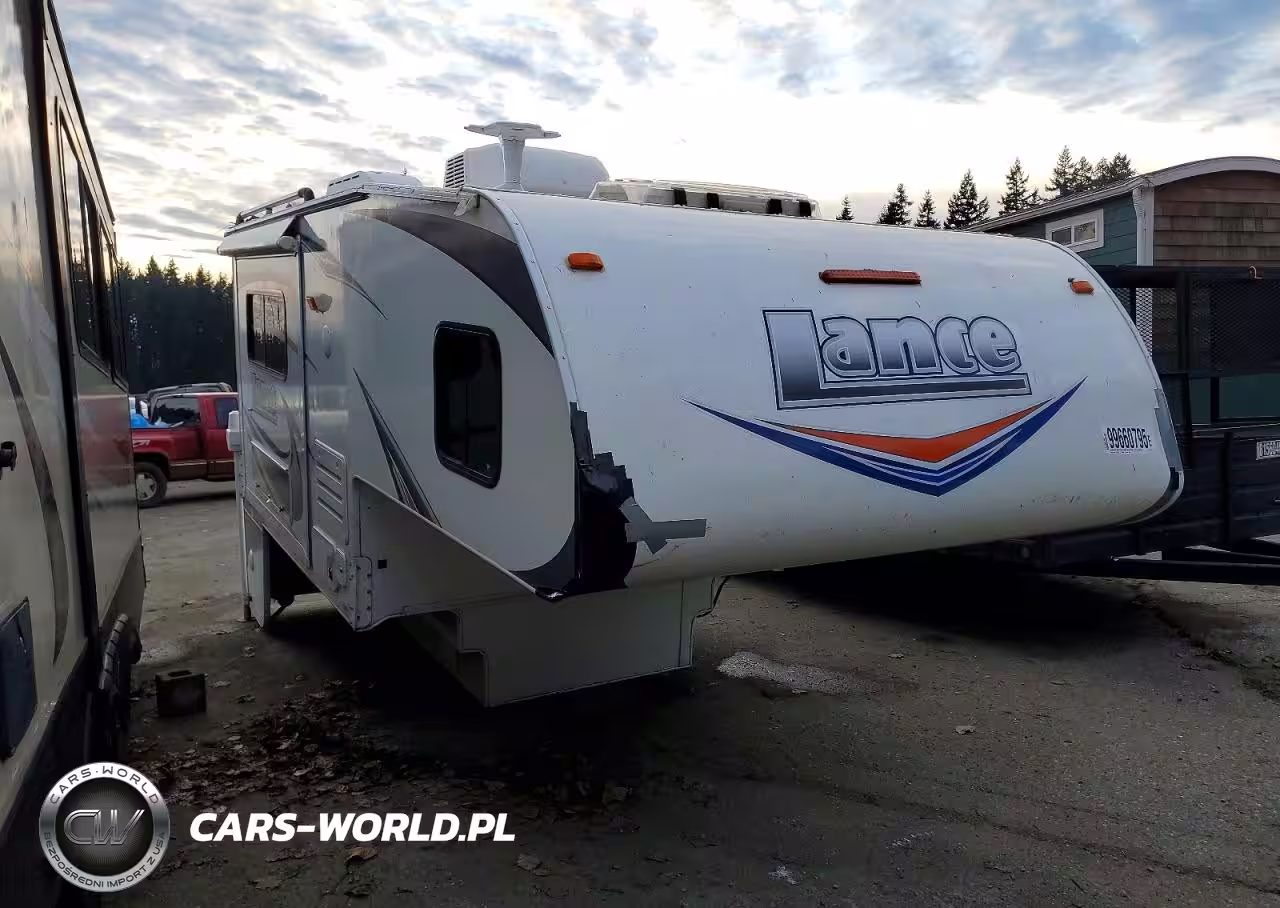 2012 Lance Camper