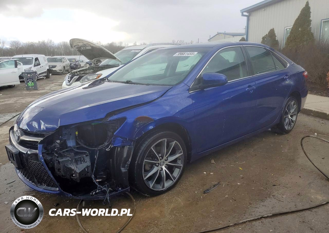 2015 Toyota Camry Xse