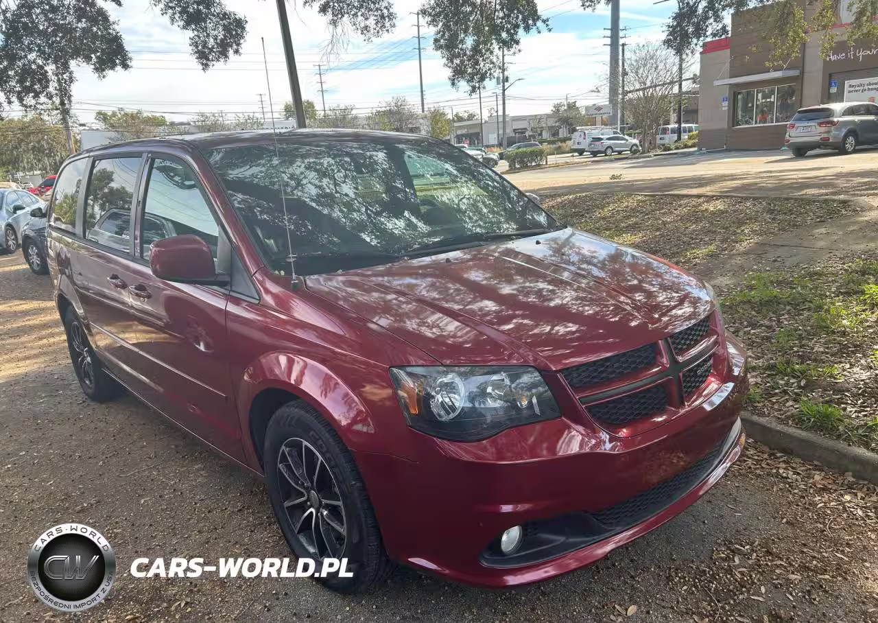 2015 Dodge Grand Caravan R-T