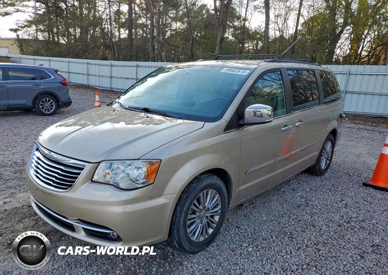2014 Chrysler Town & Country Touring L