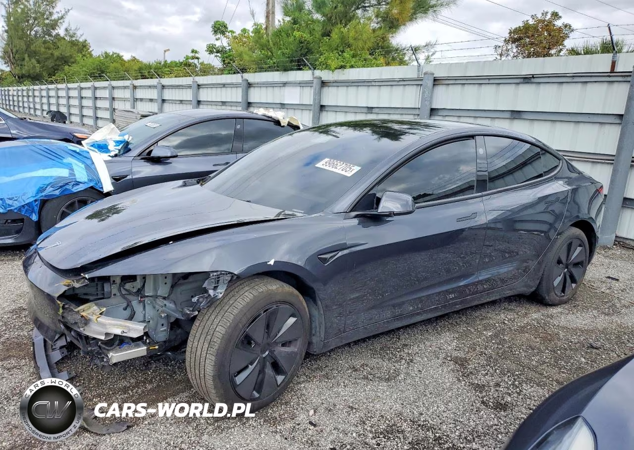 2025 Tesla Model 3