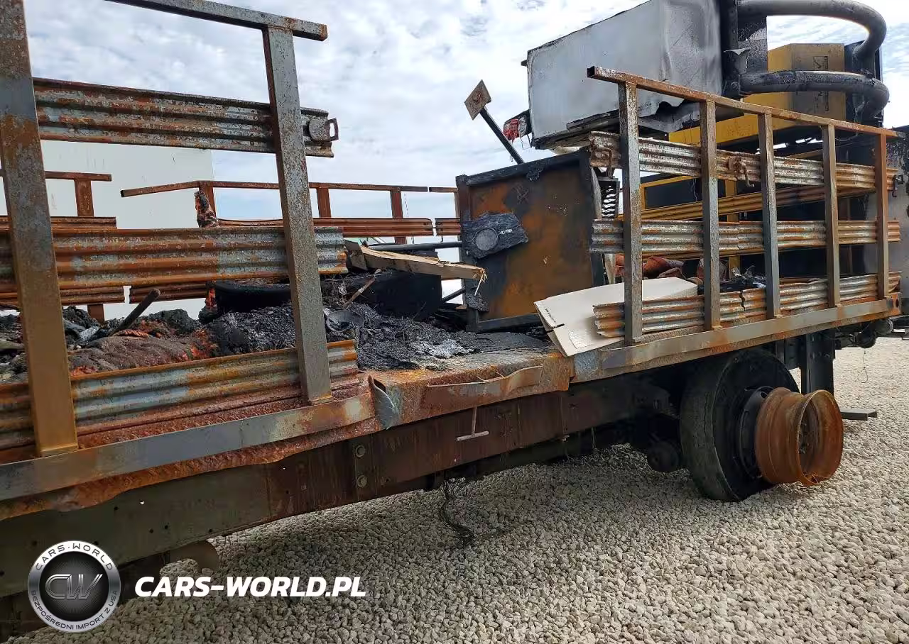 2024 Mack Md Flatbed Truck With Crash Attenuator VIN:1M2MDBAA1RS009649 - 10