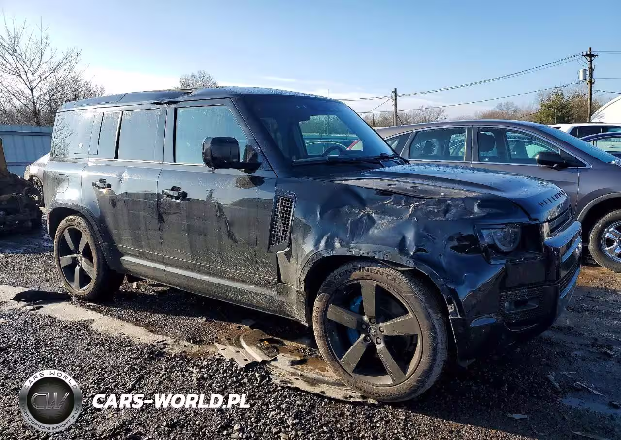 2022 Land Rover Defender 110 VIN:SALEWERE9N2064378 - 4