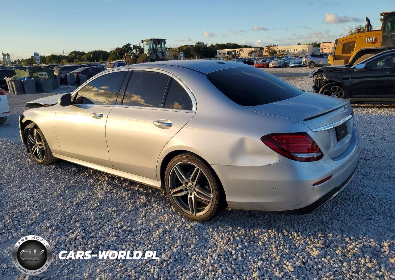 2019 Mercedes-Benz E 300 VIN:WDDZF4JB8KA576578 - 2