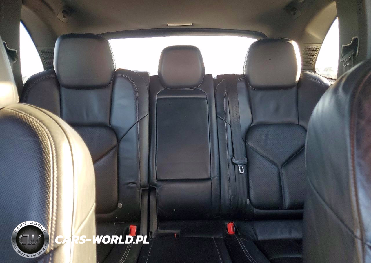 2011 Porsche Cayenne VIN:WP1AA2A2XBLA06109 - 10