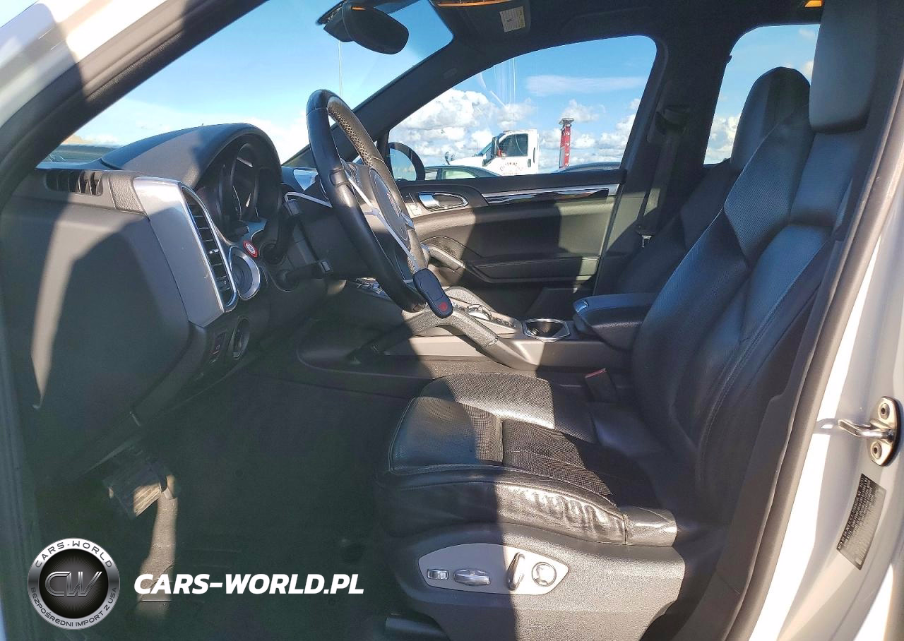 2011 Porsche Cayenne VIN:WP1AA2A2XBLA06109 - 7
