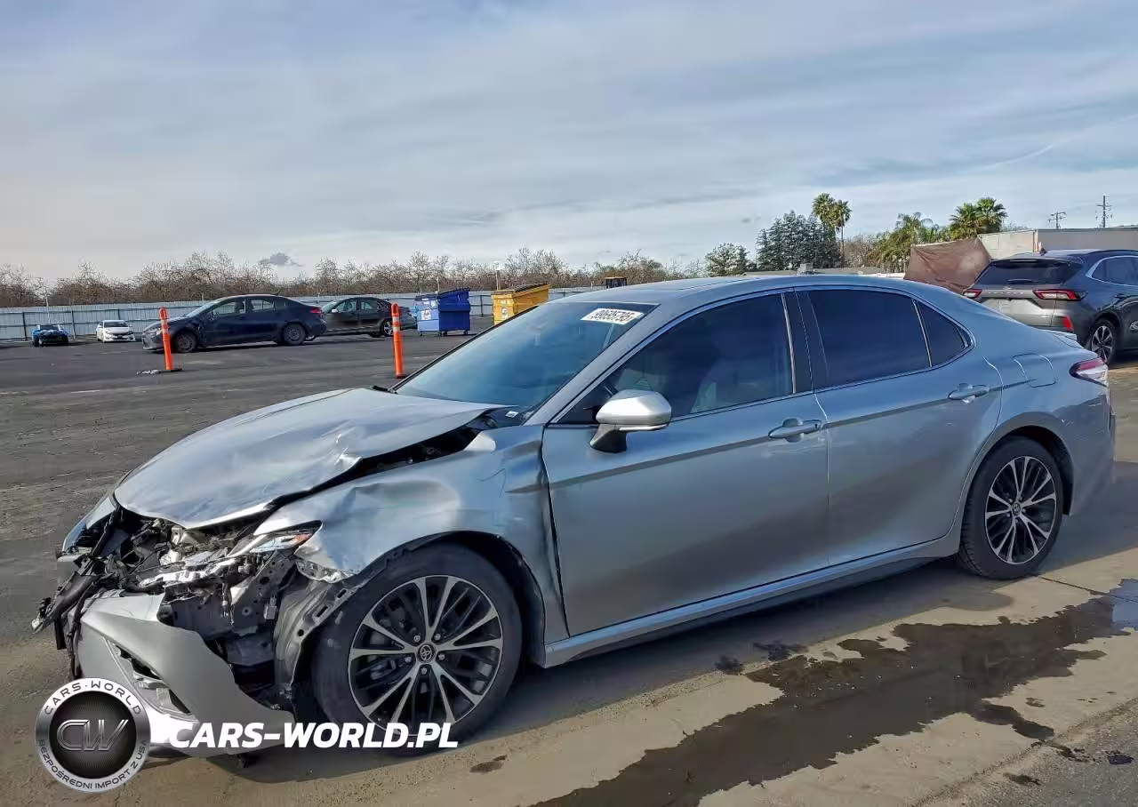 2020 Toyota Camry Se