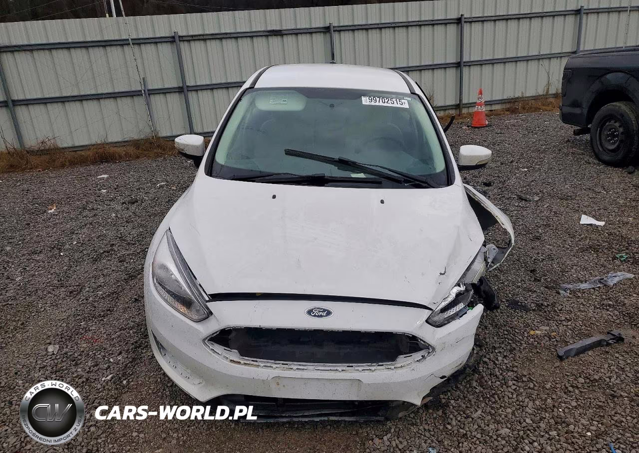 2016 Ford Focus Se VIN:1FADP3K28GL232471 - 5