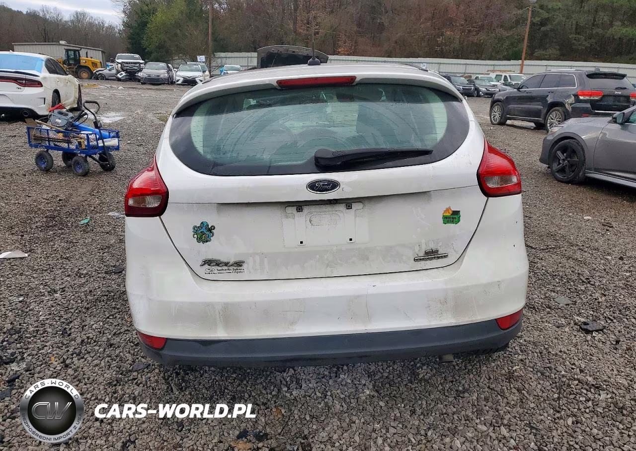 2016 Ford Focus Se VIN:1FADP3K28GL232471 - 6