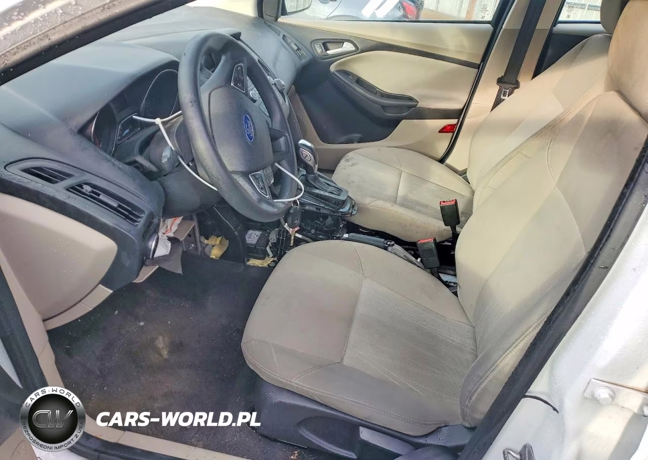 2016 Ford Focus Se VIN:1FADP3K28GL232471 - 7