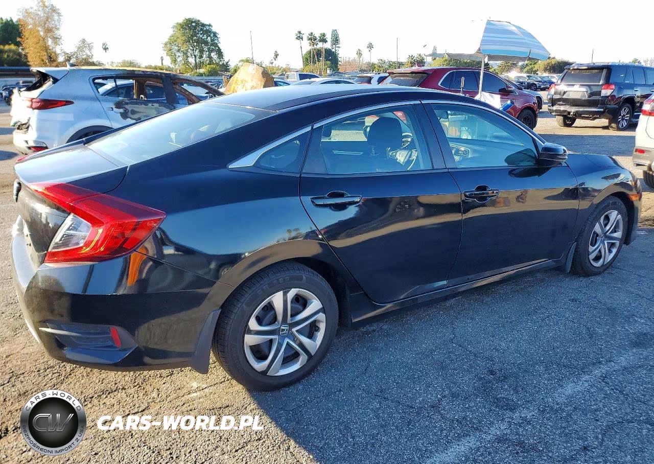2018 Honda Civic Lx VIN:2HGFC2F56JH521562 - 3