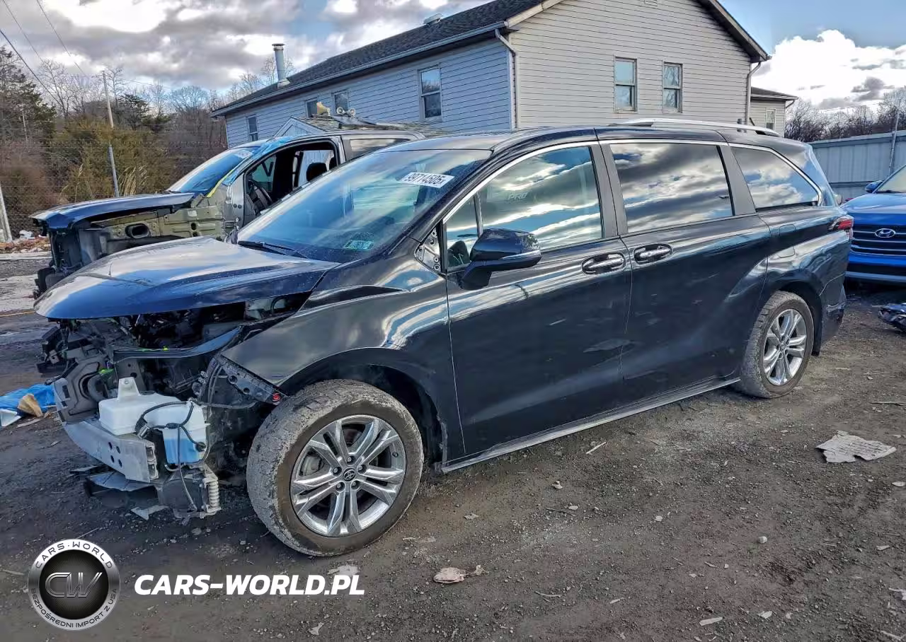 2023 Toyota Sienna Limited