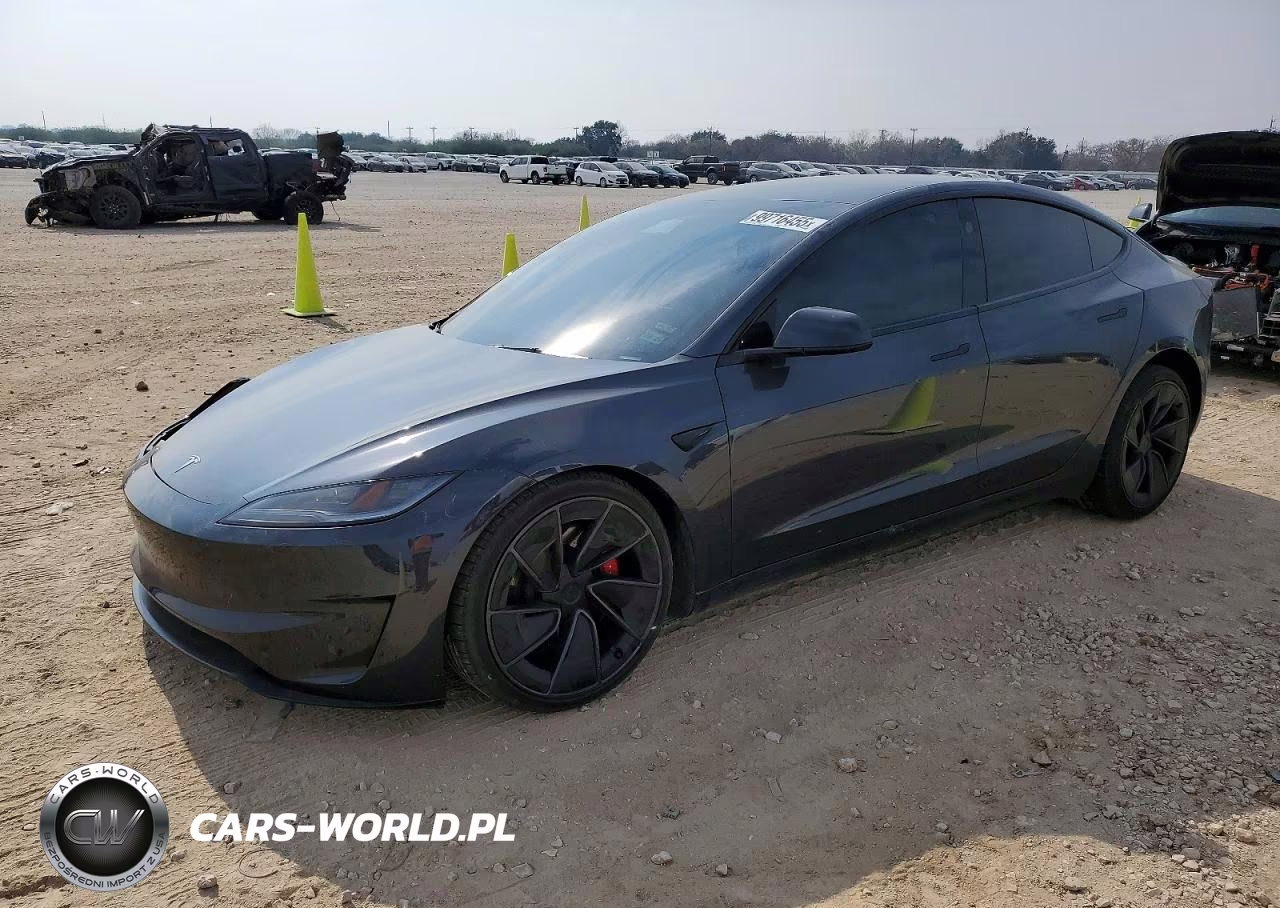 2024 Tesla Model 3 – zdjęcie 1 z 12