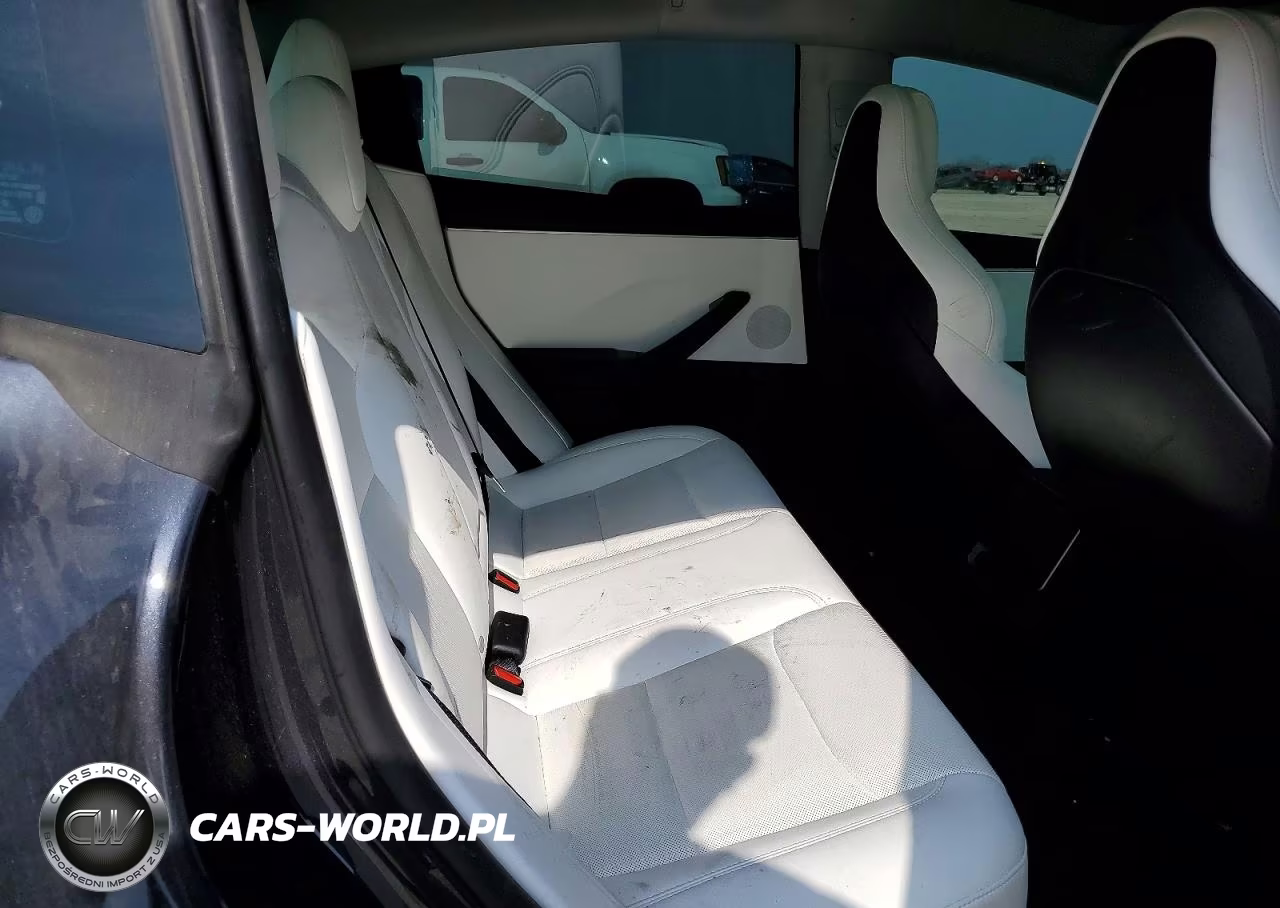 2024 Tesla Model 3 VIN:5YJ3E1ET6RF855825 - 10