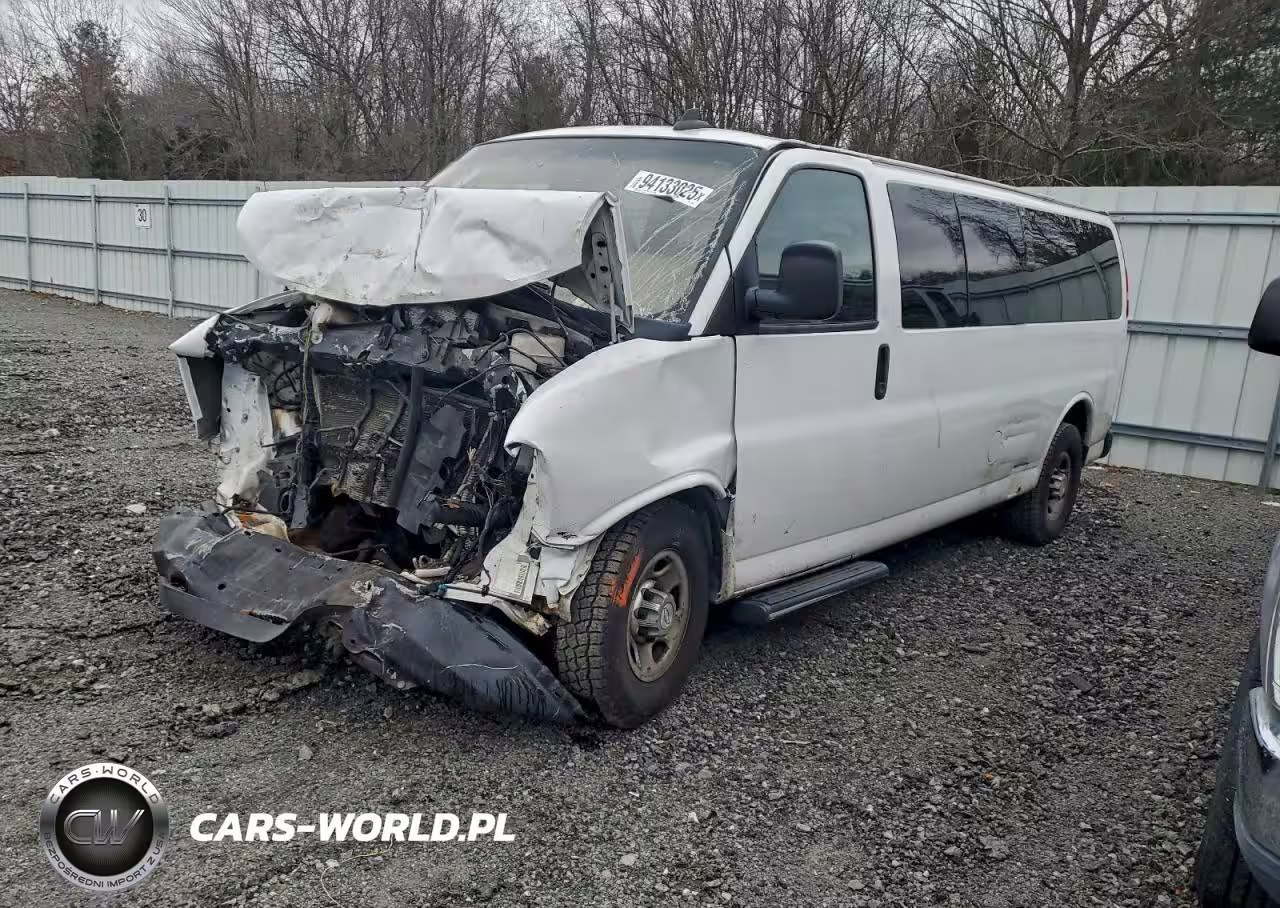 2016 Chevrolet Express G3500 Ls