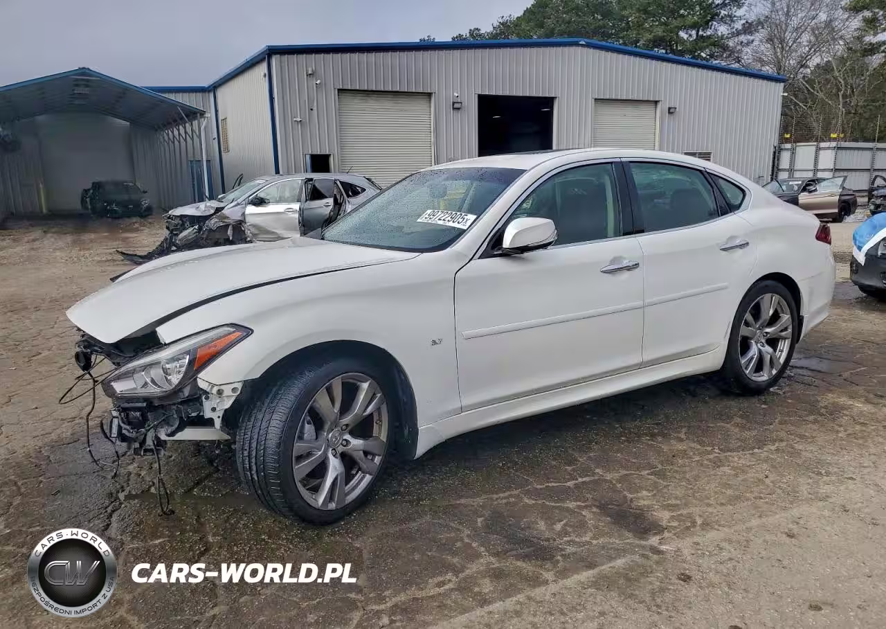 2015 Infiniti Q70 3.7