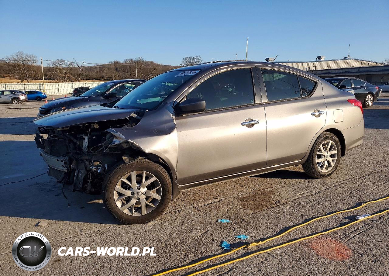 2019 Nissan Versa Sv
