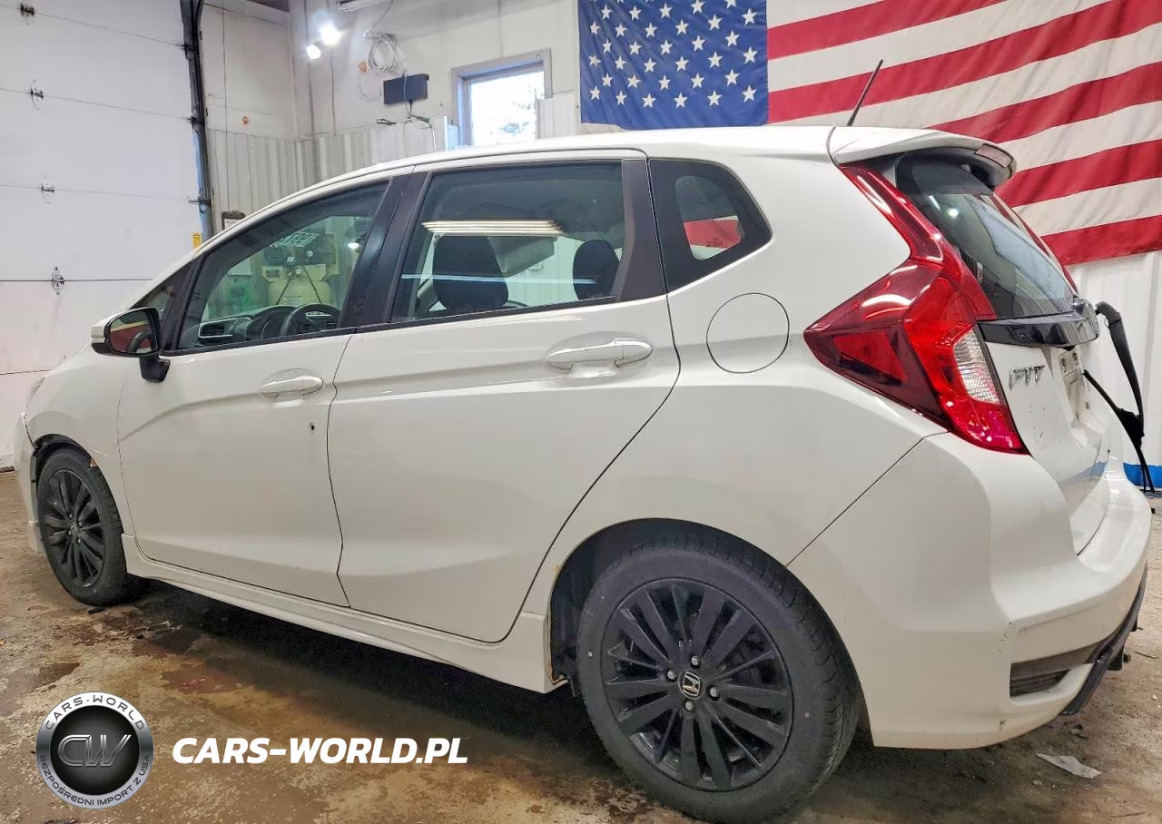 2018 Honda Fit Sport VIN:3HGGK5H60JM723264 - 2