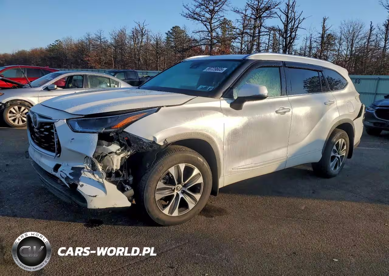 2021 Toyota Highlander Xle