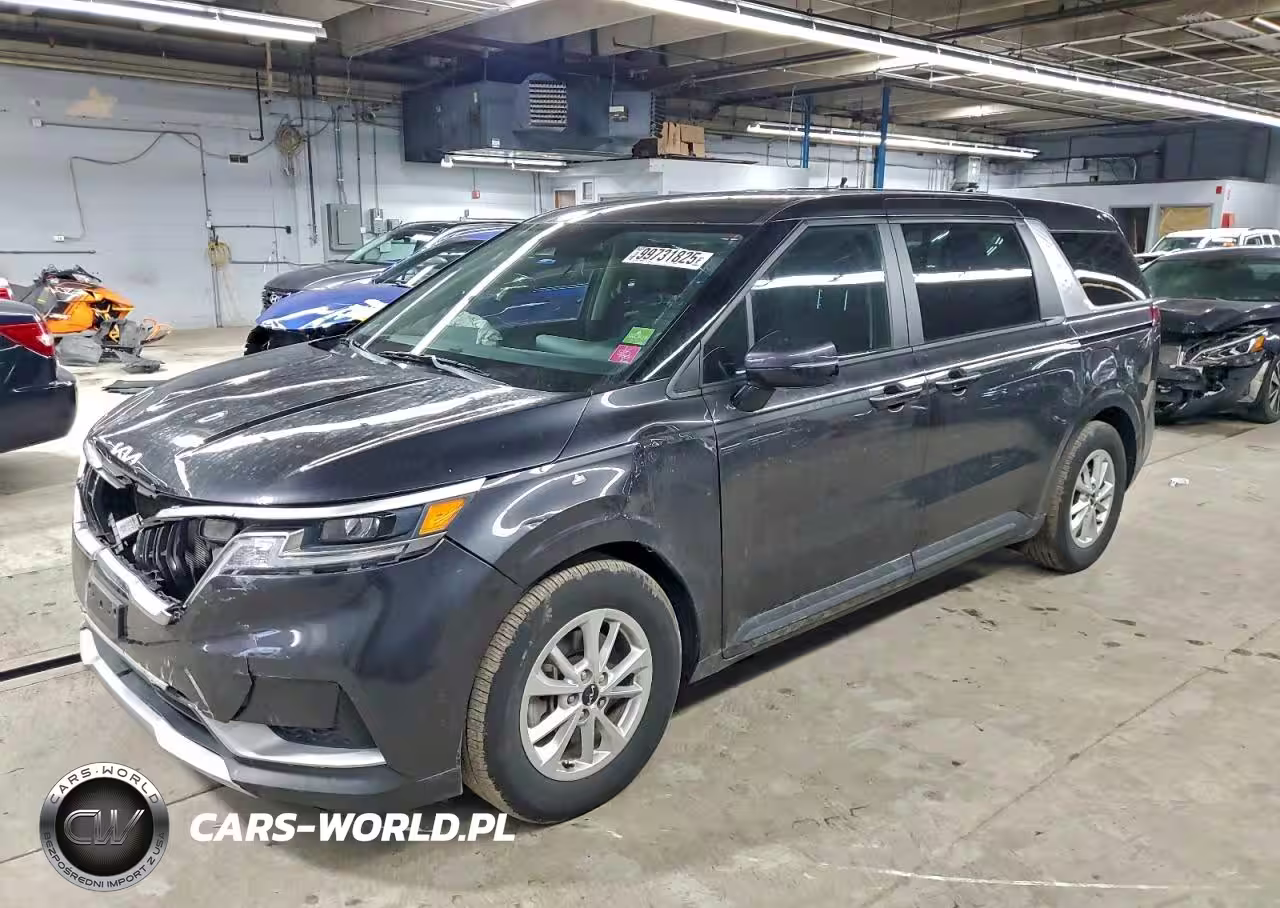 2024 Kia Carnival Lx