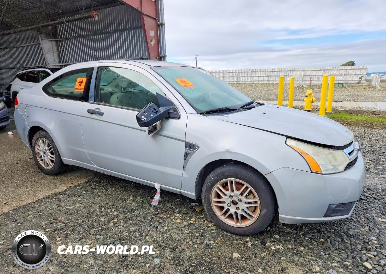 2008 Ford Focus Se VIN:1FAHP33N18W126745 - 4