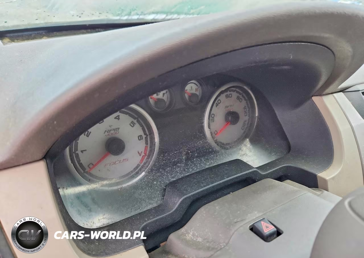 2008 Ford Focus Se VIN:1FAHP33N18W126745 - 9