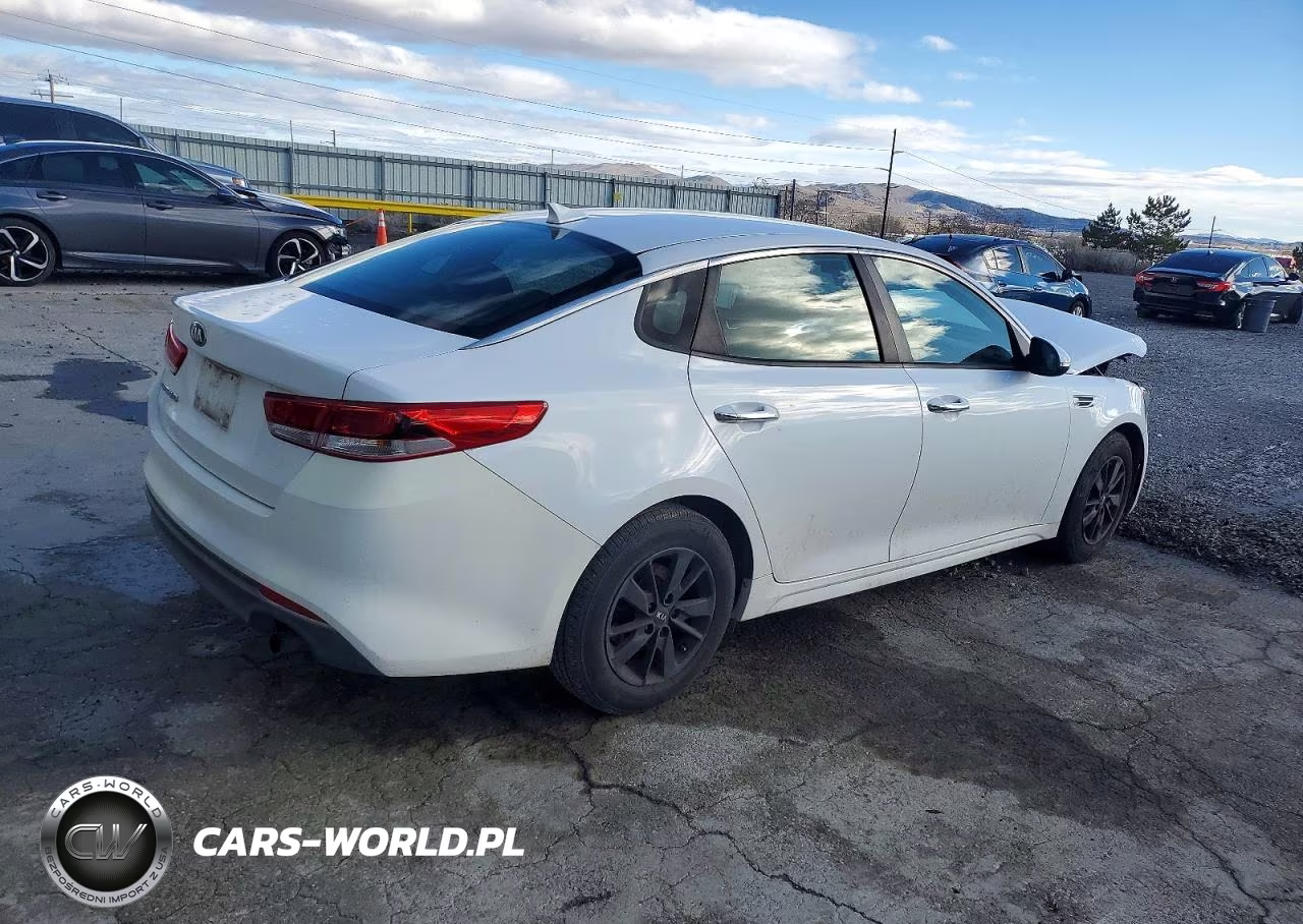 2018 Kia Optima Lx VIN:5XXGT4L31JG197957 - 3