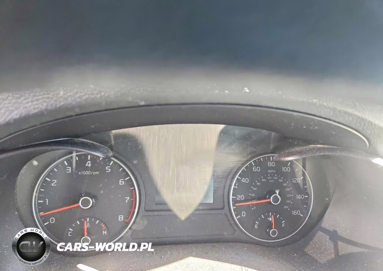2018 Kia Optima Lx VIN:5XXGT4L31JG197957 - 9