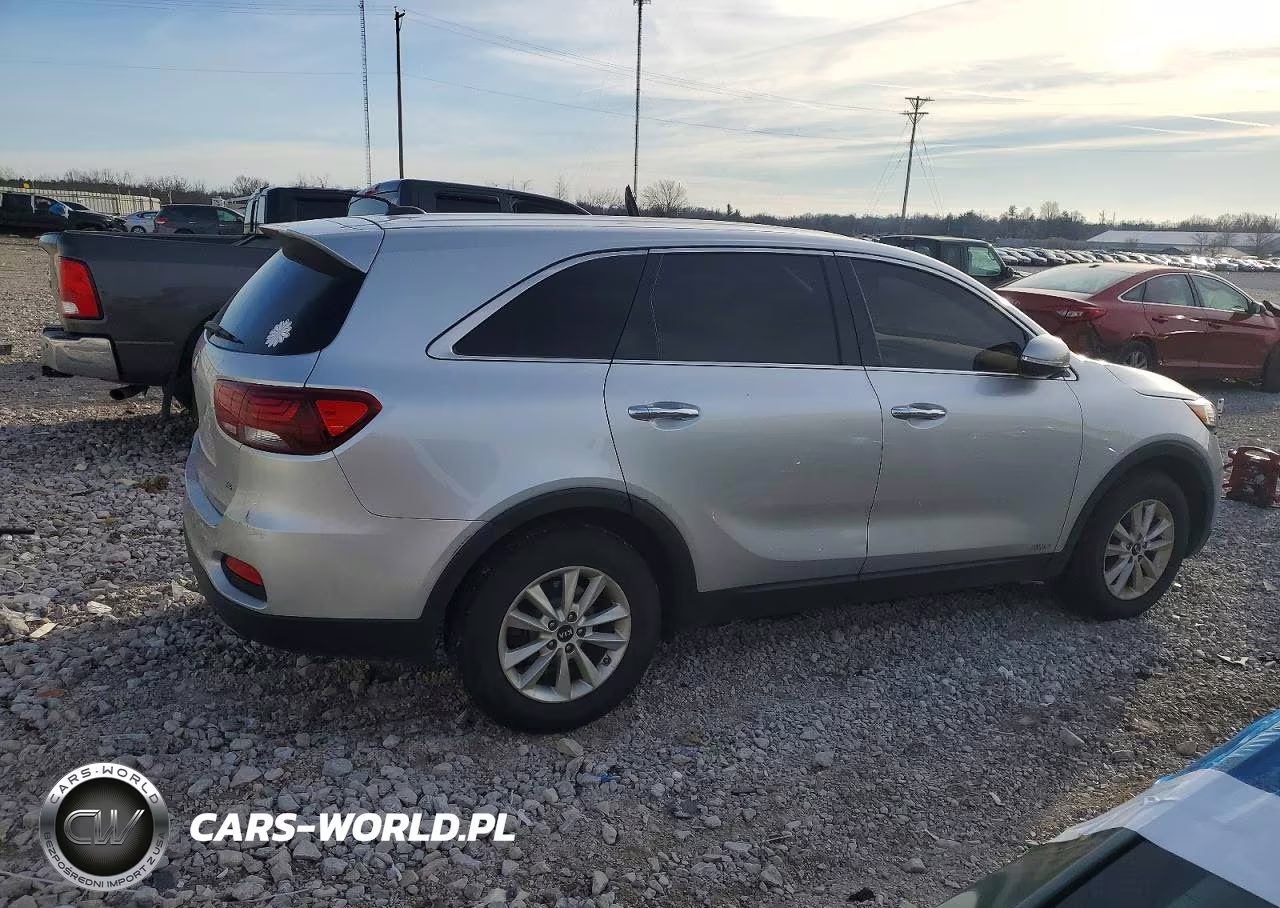 2019 Kia Sorento Lx VIN:5XYPGDA53KG560314 - 3