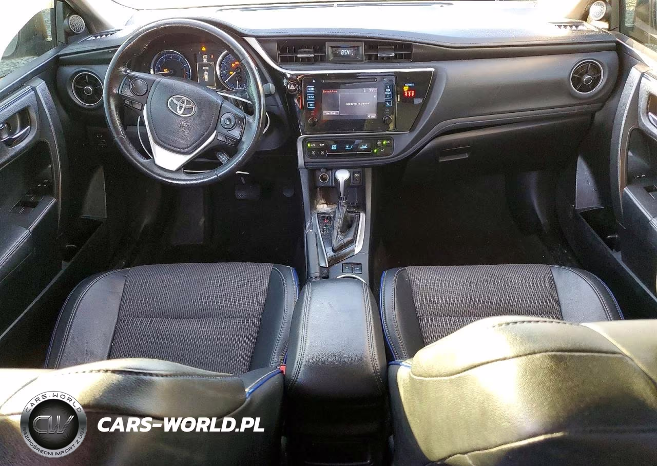2018 Toyota Corolla L VIN:2T1BURHE6JC071471 - 8