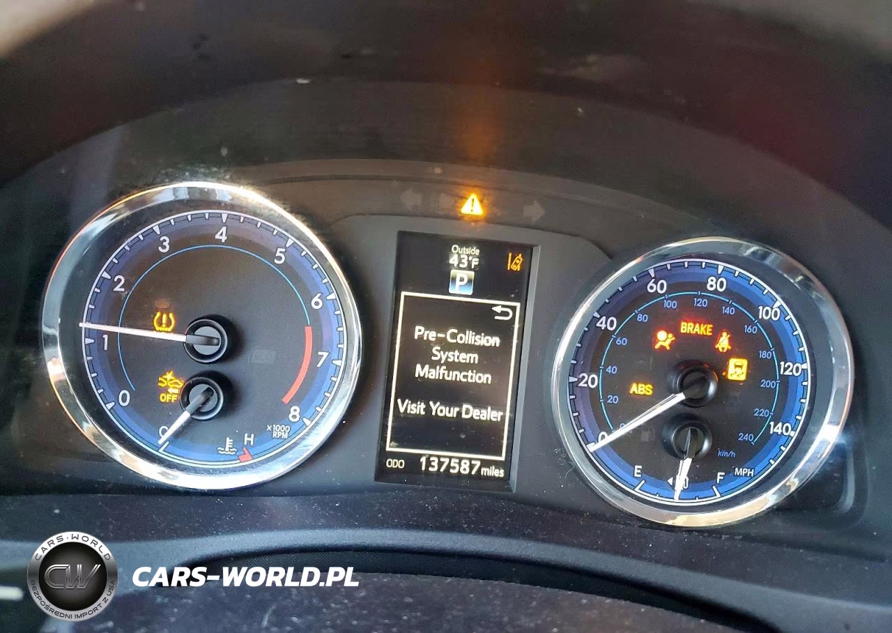 2018 Toyota Corolla L VIN:2T1BURHE6JC071471 - 9