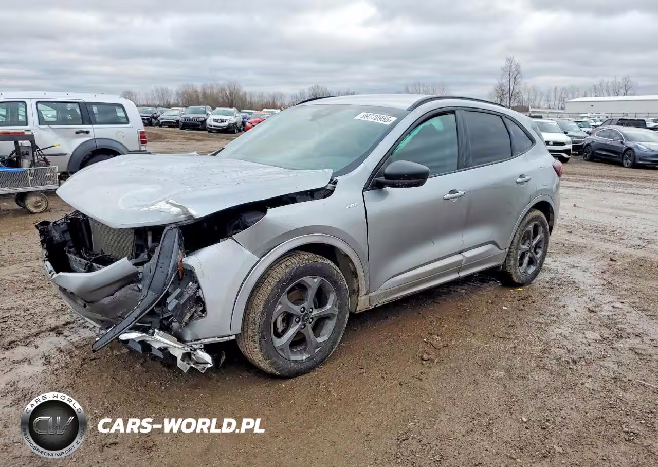 2024 Ford Escape St Line