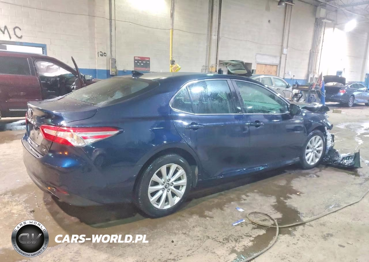 2019 Toyota Camry L VIN:4T1B11HK5KU714456 - 3