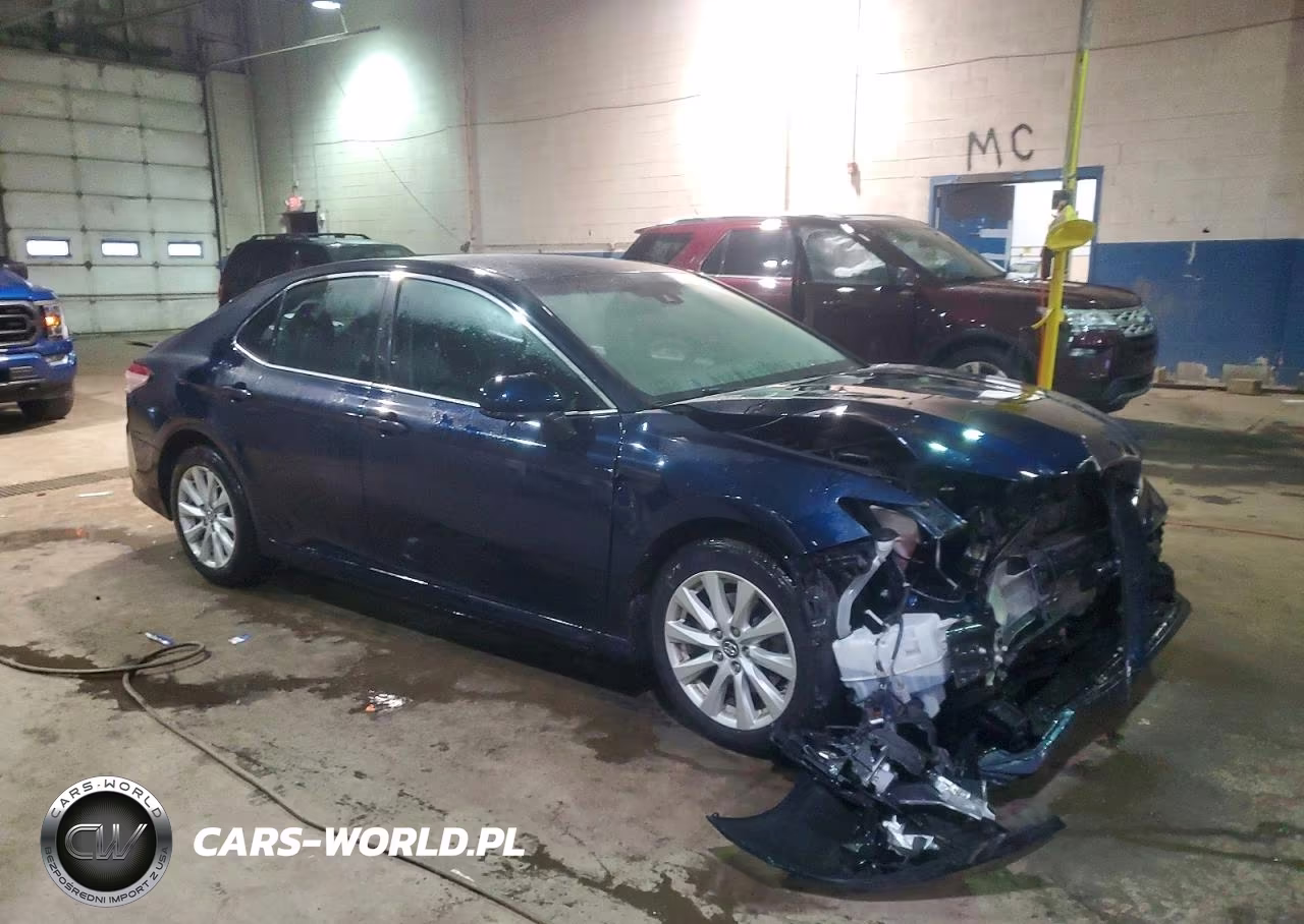 2019 Toyota Camry L VIN:4T1B11HK5KU714456 - 4