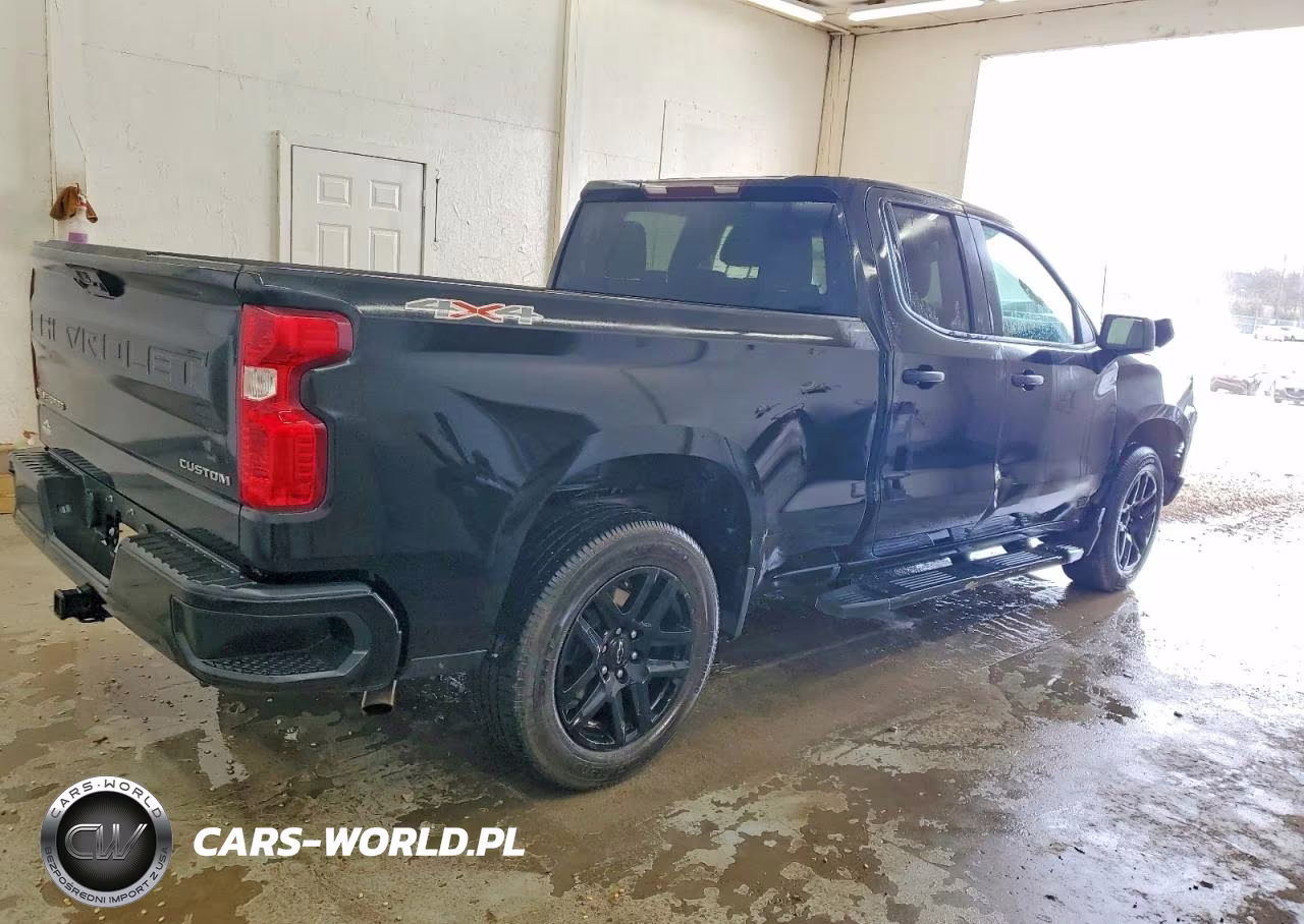 2024 Chevrolet Silverado K1500 Custom VIN:1GCRDBEK6RZ357144 - 3