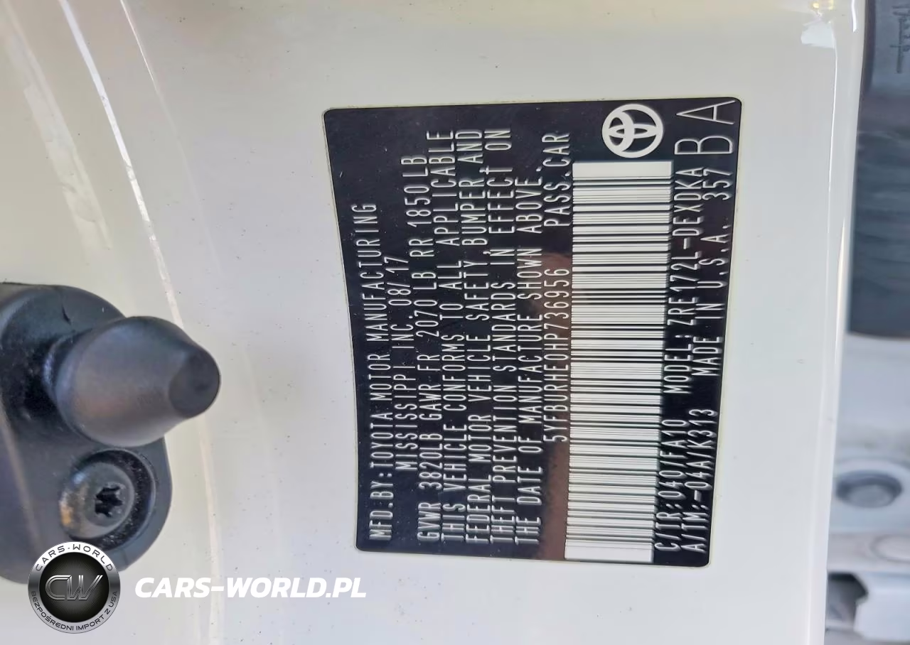 2017 Toyota Corolla L VIN:5YFBURHE0HP736956 - 12