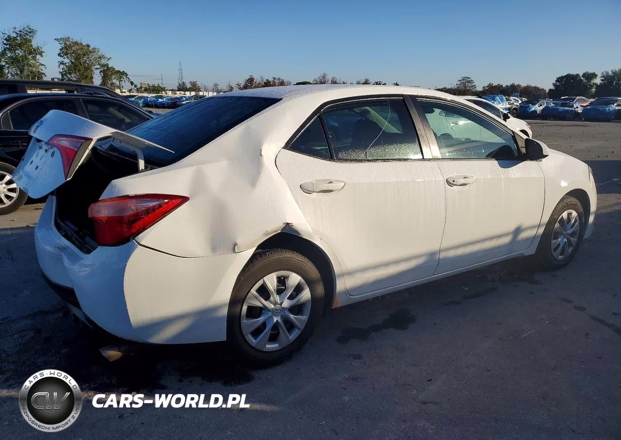 2017 Toyota Corolla L VIN:5YFBURHE0HP736956 - 3